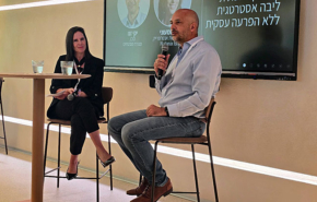 יקי זנו, עד לא מכבר מנהל אגף מערכות מידע וטכנולוגיה ומשנה למנכ"ל מנורה מבטחים, משוחח עם לילך שמעוני, מנהלת לקוחות אנטרפרייז בנוטניקס ישראל.