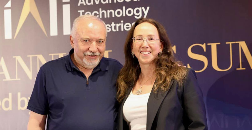 קרין מאיר רובינשטין, מנכ"לית IATI, ואביגדור ליברמן. צילום: רפי דלויה קרין מאיר רובינשטין, מנכ"לית IATI, ואביגדור ליברמן.